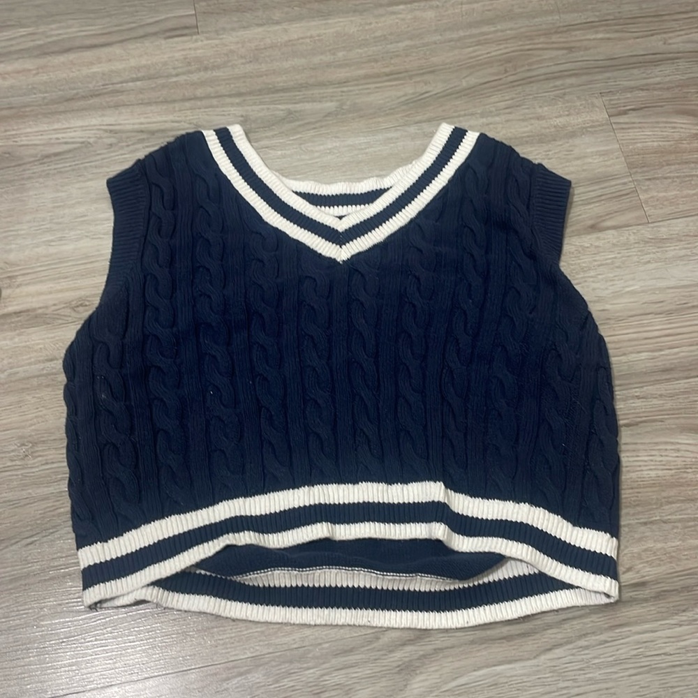 Hollister vest size small